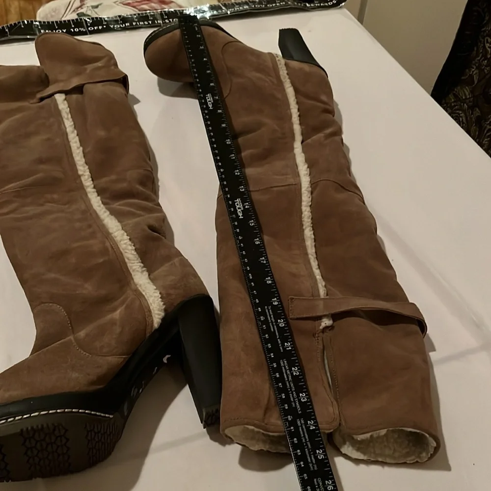 Kelsi Dagger size 10  tan suede over the knee boot shearling lined & trim NWOT